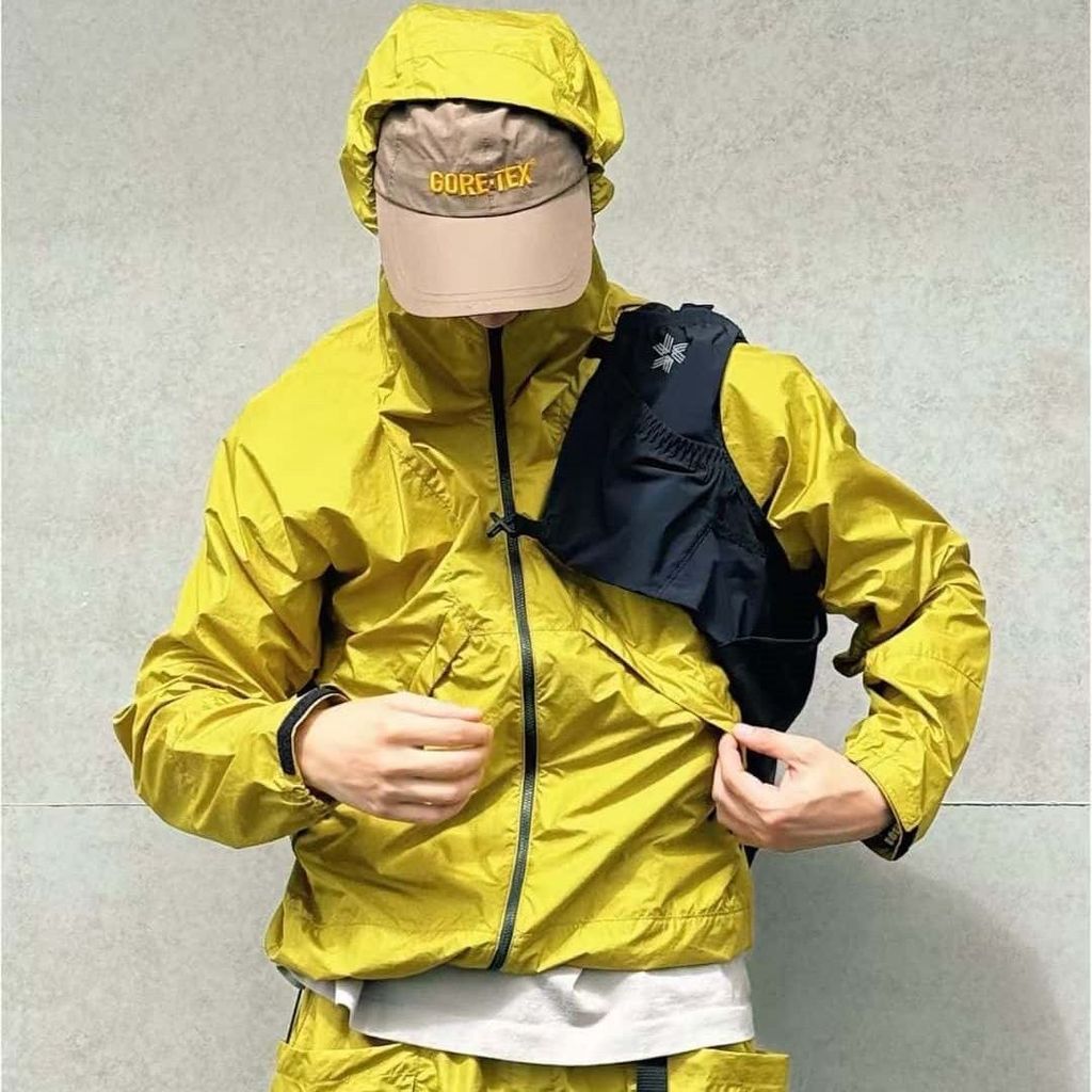 G GDW Outdoor Running Lightweight Quick-Drying Breathable Vest Backpack