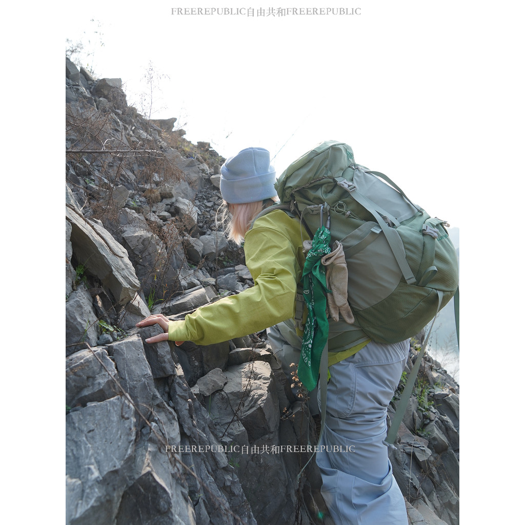 < Long Live Alpine > Outdoor Hiking Camping Suspended Backpack Waterproof Backpack 45l Large Capacit