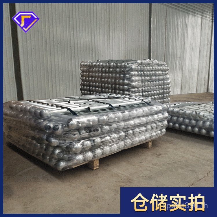 ผู้ผลิตคอลัมน์ Hollow Ball บันไดเหล็ก Railing บันไดทรงกลม Ball Workshop คอลัมน์รั้ว Crossbar รูปพิเศ