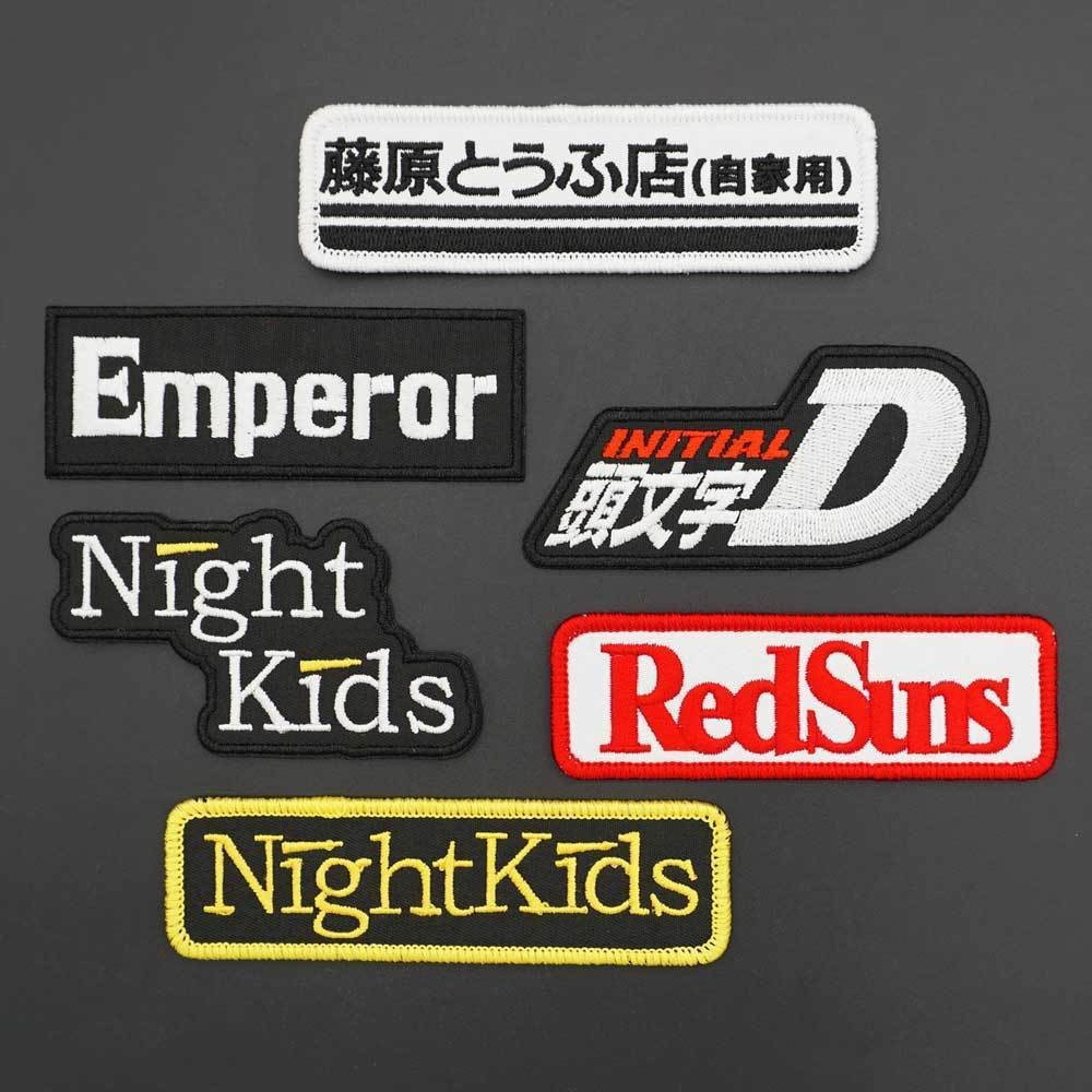 Akagi REDSUNS Racing Jacket ตกแต่งด้วยสติกเกอร์Velcro สไตล์พันค์ แรงบันดาลใจจากInitial D