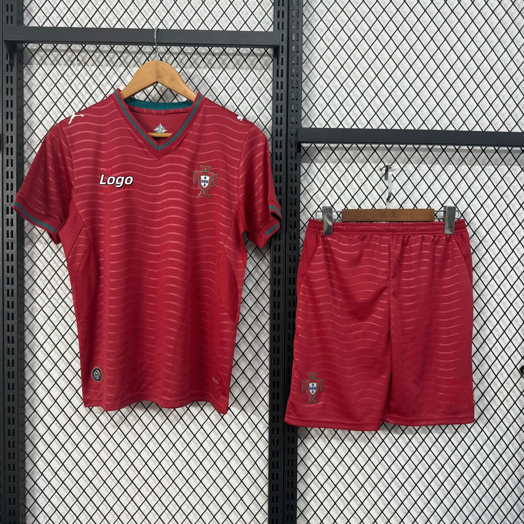 2026 Portugal Fans Edition Portugal ชุดเด็กแขนสั้นเสื้อฟุตบอลและกางเกงขาสั้น