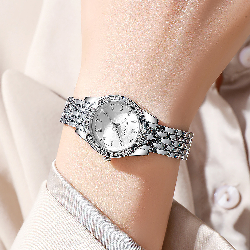 Diamond Small Dial Watch Female Small Fresh Fragmented Ice Blue High-value Daisy Ladies Watch z12.9