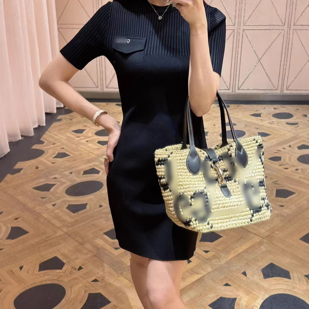 2I9X GU# 25Spring and summer new style French chic slim-fit knit short-sleeve dress