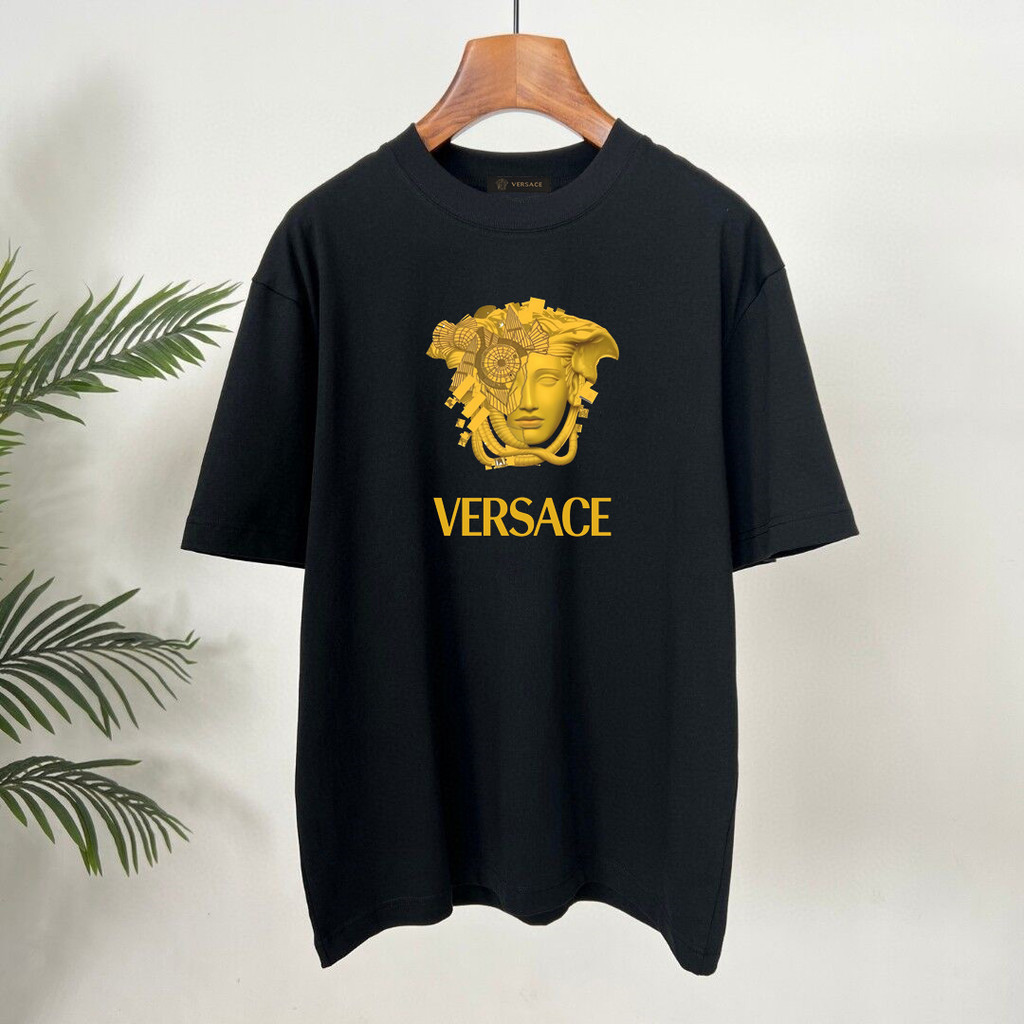 Versace/Versace ผู้ชายผู้หญิงเสื้อยืดพิมพ์เสื้อยืดหลวมเสื้อยืดอินเทรนด์เสื้อยืดแขนสั้นรอบคอทุกวัน Co