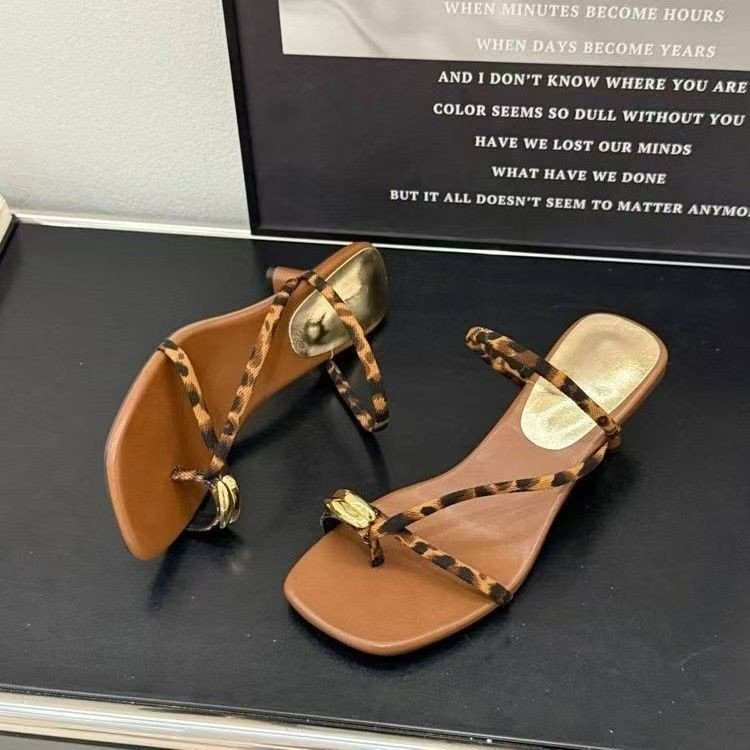 รองเท้าส้นสูงผู้หญิง Square Toe Stiletto Slip-On Cover Toe