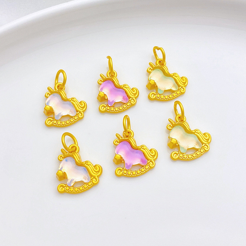 วิธีโบราณ Gold สีการเก็บรักษา Symphony Unicorn จี้จี้ขนาดเล็ก Handmade diy String สร้อยข้อมือสร้อยคอ