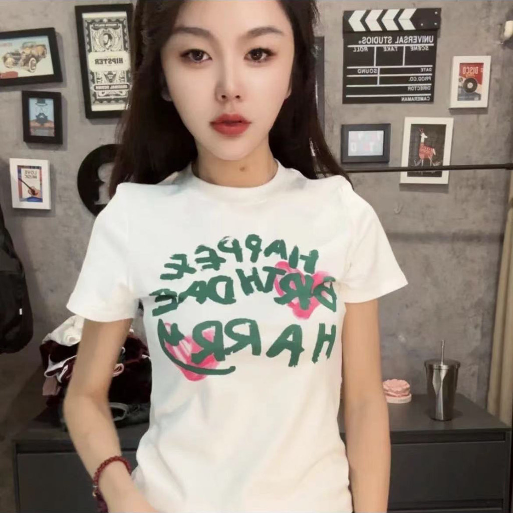 COD เกาหลี Dongdaemun 2024 ฤดูร้อนสไตล์ใหม่รอบคอ Slim-fit การออกแบบการพิมพ์เสื้อยืดแขนสั้นด้านบน 220