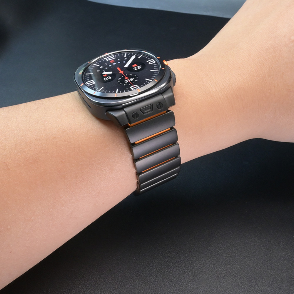 สายสแตนเลสหรูหราสําหรับ Samsung Galaxy Watch Ultra 2025 สายรัดข้อมือยางสําหรับนาฬิกา Galaxy Ultra 2024 47 มม.อุปกรณ์เสริม ราคา ถูกที่สุด ดีลบีเคเค แกลเลอรีภาพที่ 5