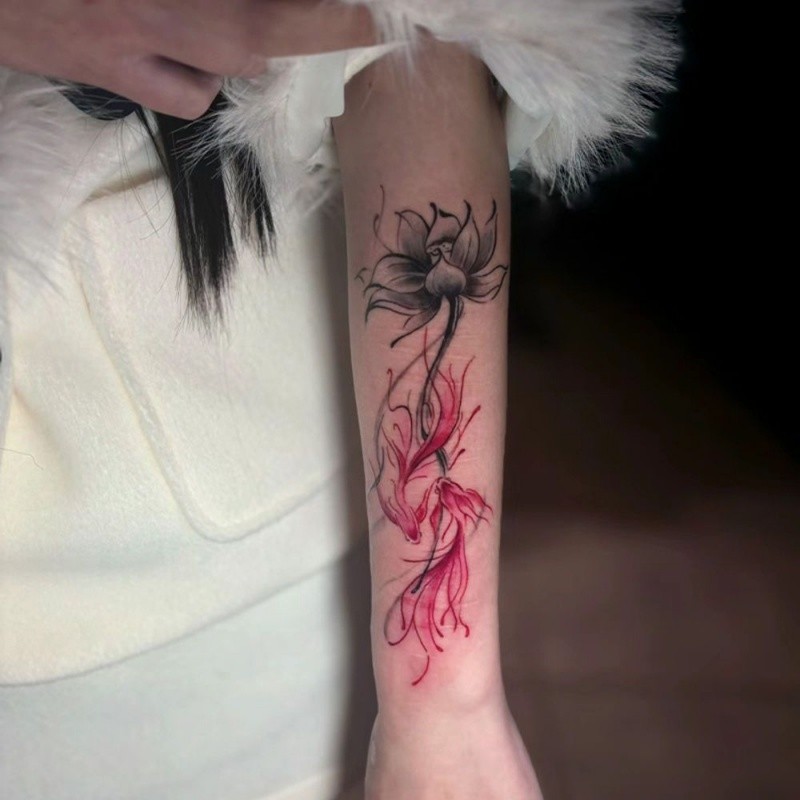 สติกเกอร์รอยสักลายดอกบัวสีดำสำหรับผู้หญิง ติดทนนานถึง 7 วัน - รูปที่ 5