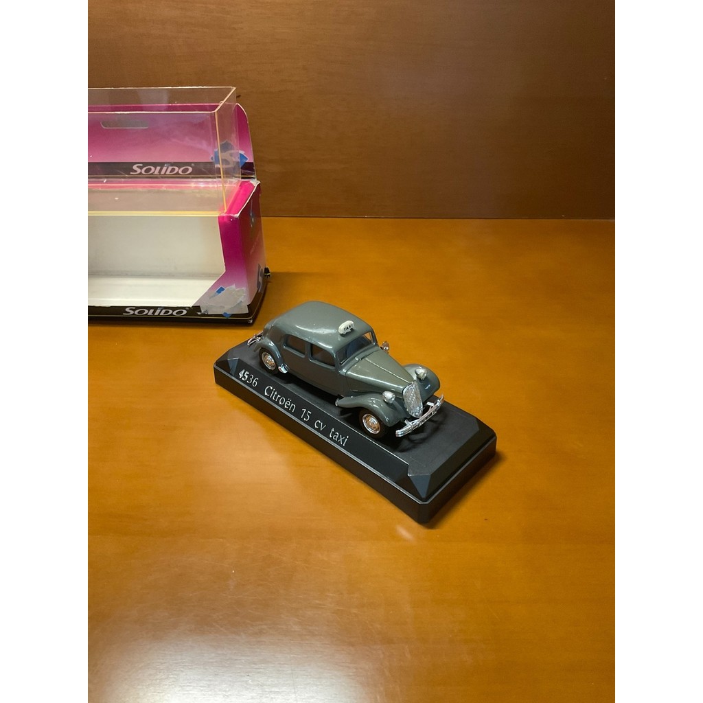 ขาย Solido 1: 43 Scale Citroen 15 CV โมเดลรถคลาสสิก, สี As แสดงบนด้านเดียวปิดฝาครอบเครื่องยนต์ (ภาพ 