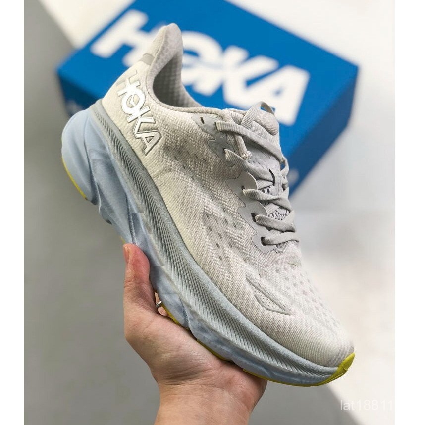 HOKA ONE ONE Clifton 9 ผู้ชายและผู้หญิง รองเท้าวิ่งกันกระแทกมืออาชีพ รองเท้าผ้าใบพื้นหนา N5LD