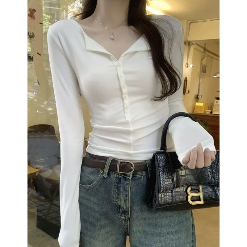 纯欲内搭T恤女秋季2025新款修身纽扣设计感美式v领打底衫长袖上衣20251206Pure Desire T-shirt for Women’s Autumn 2025 New Style Slim Button Design American V-neck Base Shirt Long-sleeved ราคา ถูกที่สุด ดีลบีเคเค แกลเลอรีภาพที่ 8