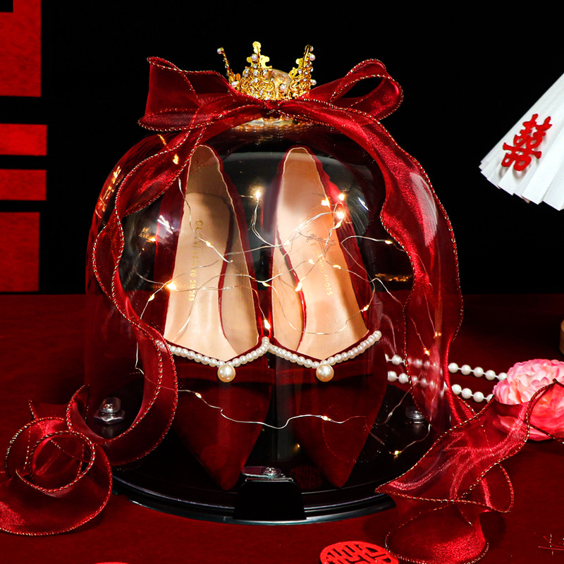 กล่องรองเท้าแต่งงาน Loop TI7Z