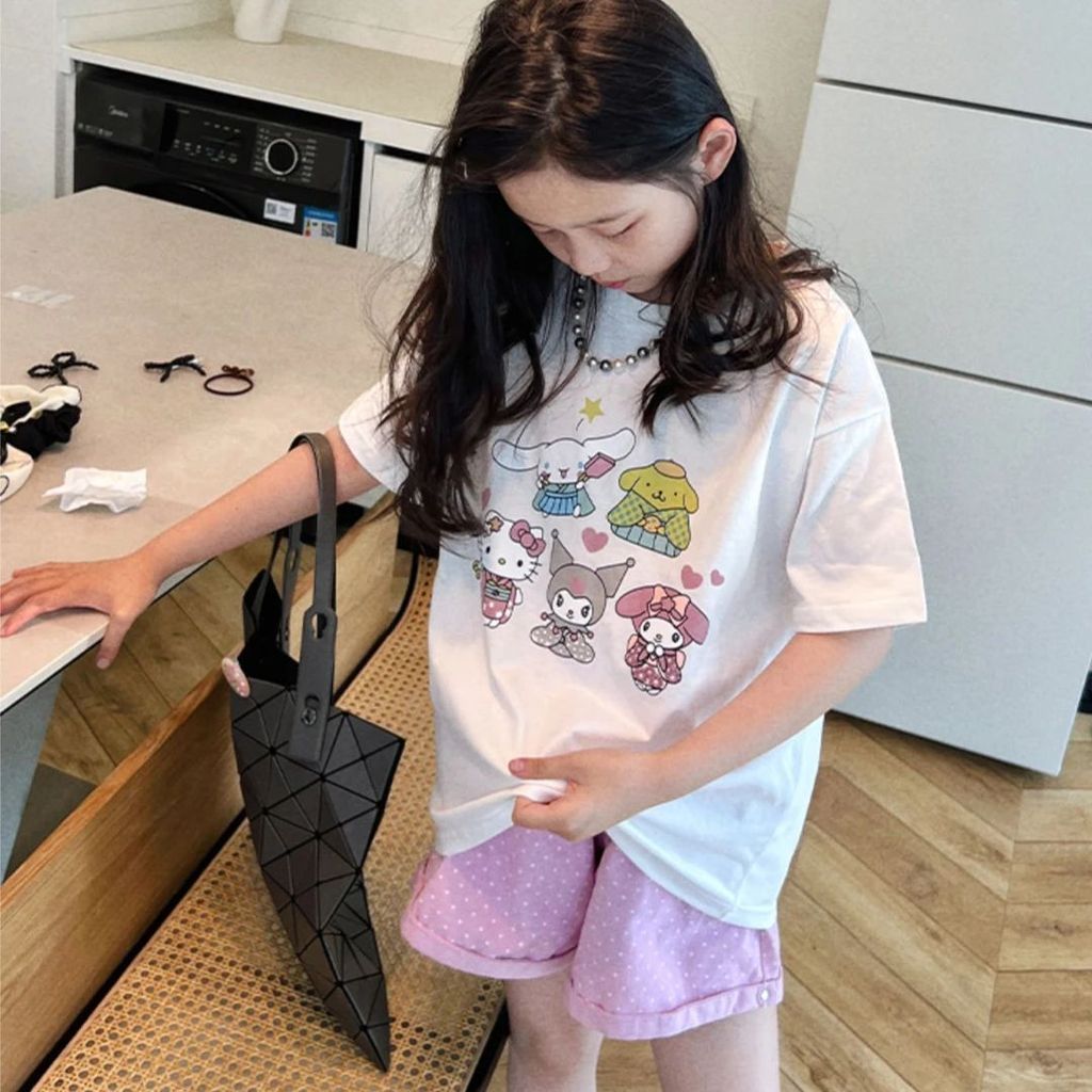 เกาหลีเกาหลี2026ผ้าฝ้ายแท้สาวแขนสั้นเสื้อผ้าเด็กฤดูร้อนเสื้อยืดสีขาว2025สไตล์ใหม่กลางเด็กใหญ่ฤดูร้อน