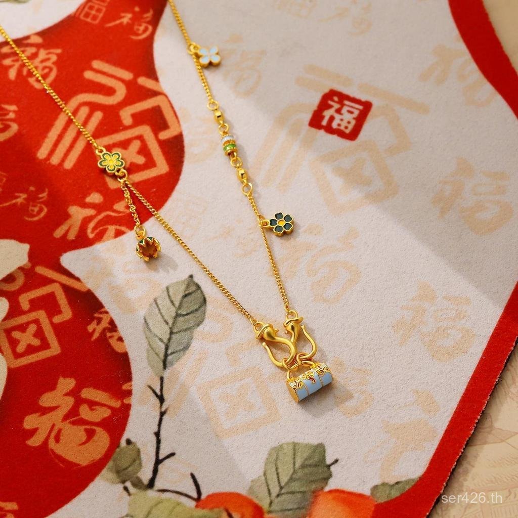 สร้อยคอมุกเคลือบทอง อัญมณีดอกไม้และทราย ออกแบบมาเพื่อความสวยงามและความปลอดภัย เหมาะสำหรับใส่ในโอกาสส