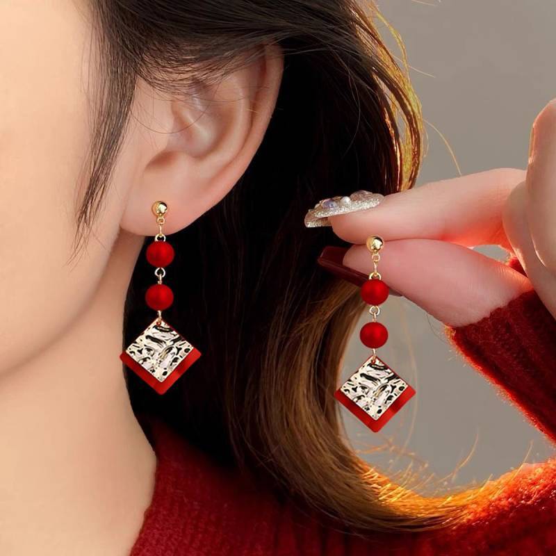 Earrings for New Year Red Lucky Earrings Beads Diamond Shaped Earrings Suitable for Festive New Year