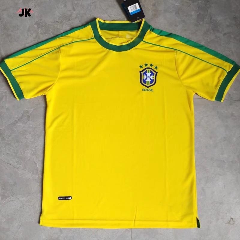 ในสต็อก Retro 1998 บราซิลทีมชาติฟุตบอลชุดคลาสสิกแขนสั้นกีฬา AAA ขนาด S-XXL