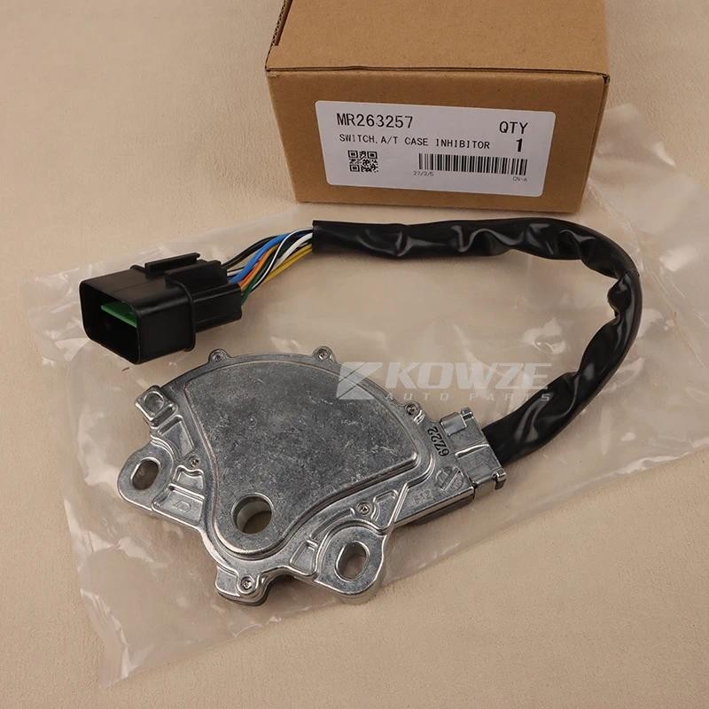 A/T กรณีสวิตช์ยับยั้งสําหรับ Mitsubishi Pajero V73 V75 V77 V97 V98 KH4W KH6W L200 Triton 4D56 6G72 6