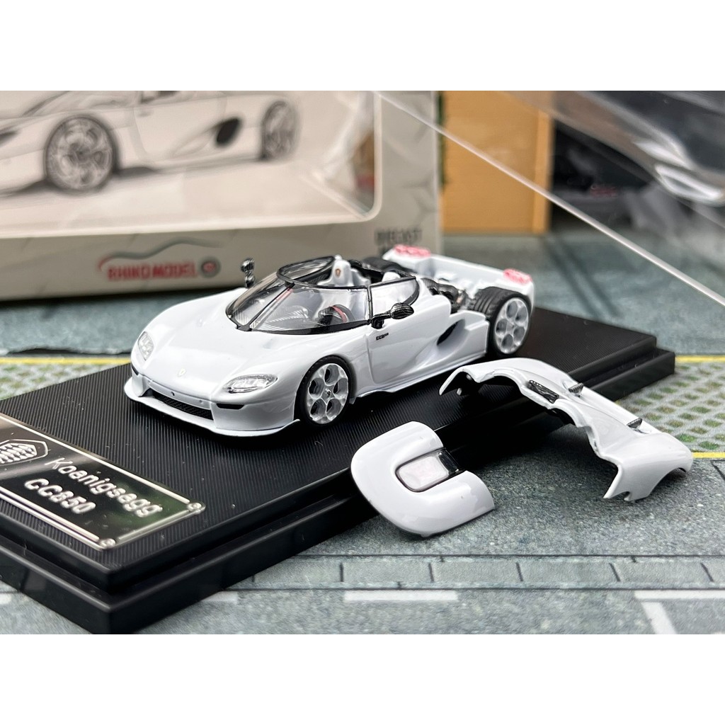 คลังสินค้าพร้อม RM Rhino 1: 64 Koenigsegg Koenigsegg CC850 โมเดลรถโลหะผสมเครื่องประดับ