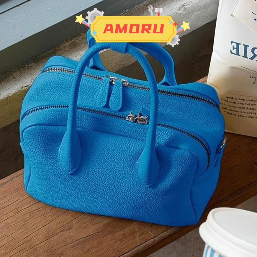 AMOR12U7 กระเป๋าถือสุภาพสตรี,กระเป๋าสะพายกันน้ําความจุขนาดใหญ่,2026 Litchi Texture หนัง PU สีสดใส Boston Toast กระเป๋าสําหรับผู้หญิง