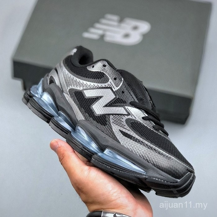 รองเท้าวิ่งกีฬาลําลองย้อนยุค U2000EA