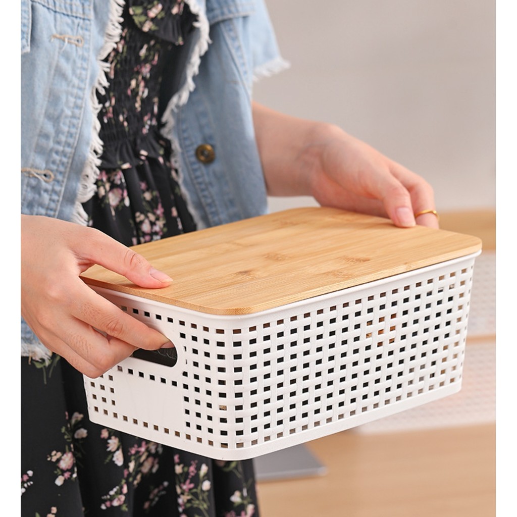 ตะกร้าพลาสติกมีรู+ฝาไม้ไผ่ กล่องเก็บของฝาไม้ มินิมอล ซ้อนเก็บได้ จัดบ้านให้เป็นระเบียบ กล่องเก็บของพลาสติกสาน - รูปที่ 2