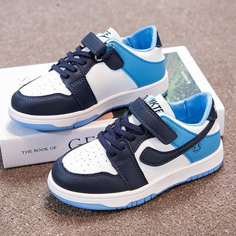 รองเท้าผ้าใบสำหรับเด็ก ใส่สบาย ติด Velcro ง่ายต่อการสวมและถอด พื้นกันลื่น สบาย ไม่ทำร้ายเท้า รองเท้ากีฬาแบบสตรีท