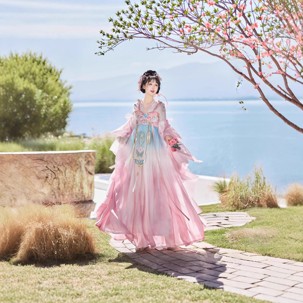 Hanfu สำหรับหญิง ออกแบบด้วยองค์ประกอบจีนคลาสสิก กระโปรงยาวปานกลาง สไตล์วันต่อวัน