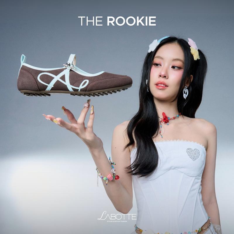 【Fast shipping】(Pre-order)The Rookie - Labotte.bkk รองเท้าแมรี่เจน สนิกเก้อ mary jane sneaker (YHM81