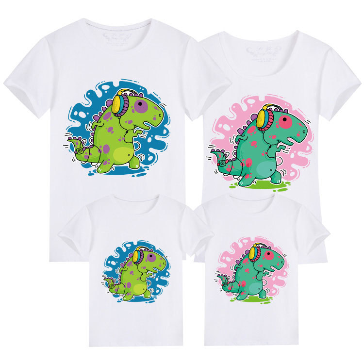 ปลาค็อด ปลาค็อด 20262024สไตล์อินเทรนด์อะนิเมะพ่อแม่และลูกครอบครัวสวมใส่พิมพ์เสื้อ จุดต่ําสุด ฤดูร้อน