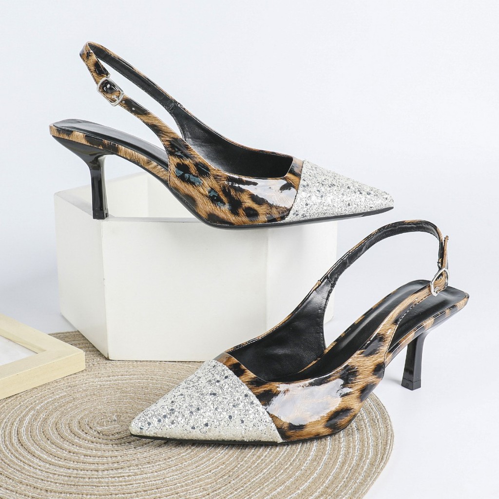 2สีขนาดใหญ่35-42ชี้Toe Stilettoรองเท้าแตะเสือดาวพิมพ์เย็บRhinestoneออกแบบกลับที่ว่างเปล่าแบนสายคล้อง