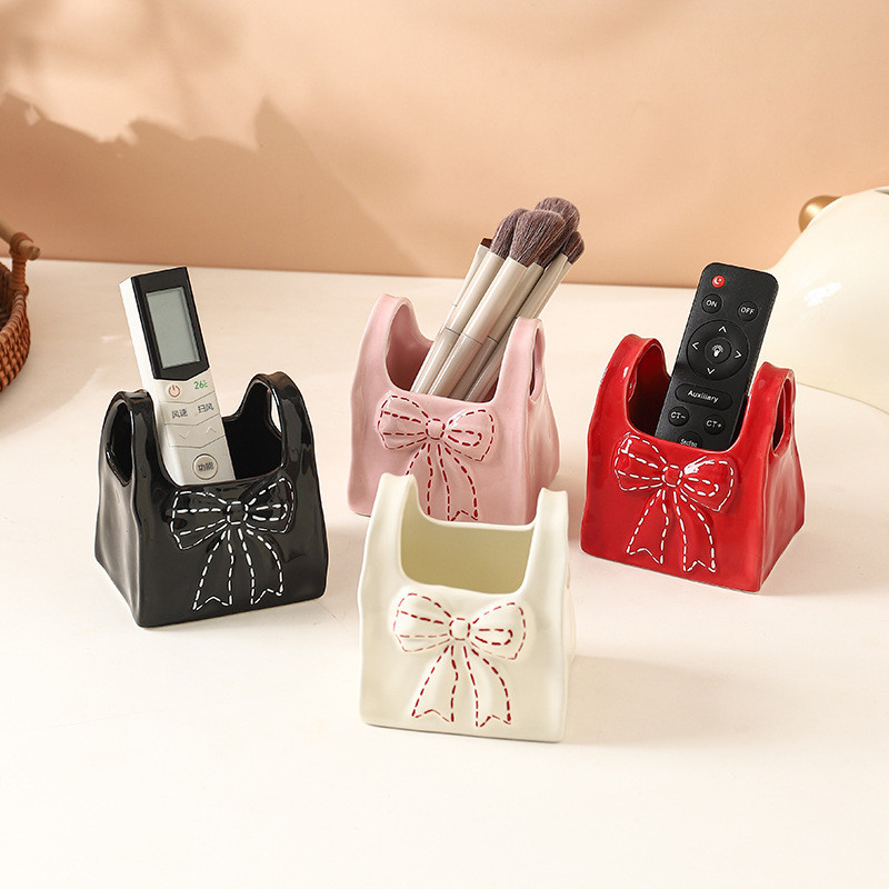 [JJ HOME] Creative Bowknot Ceramic Desktop Storage Box Remote Control Makeup Brush Storage Tube Pen 