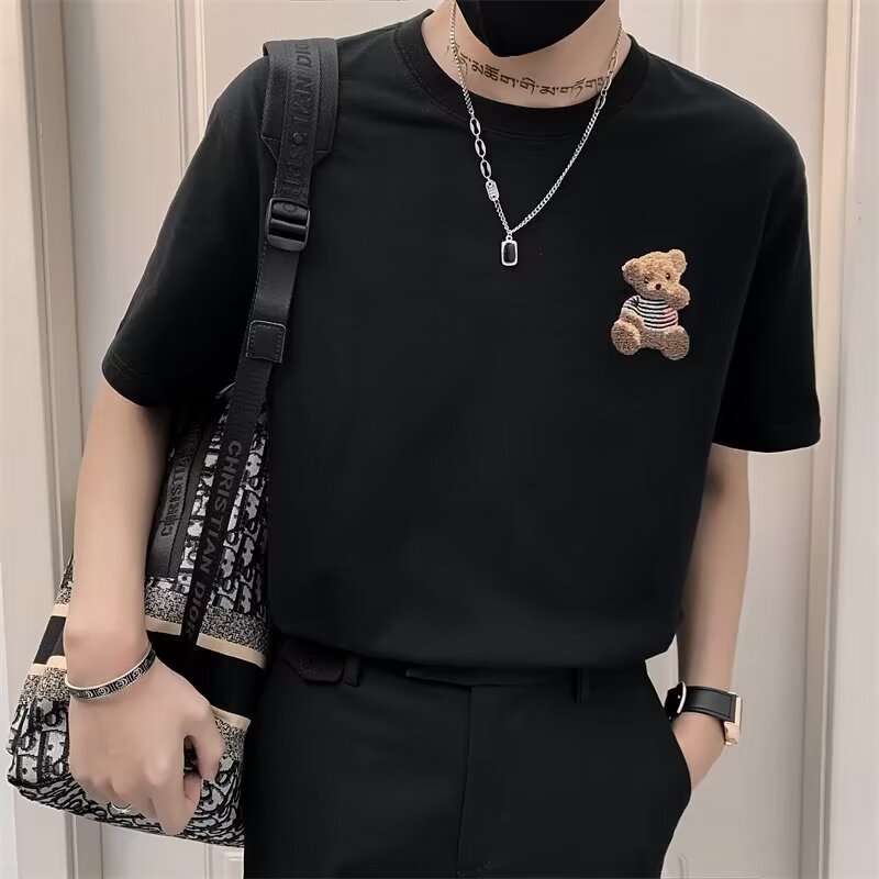 20262025เสื้อยืดแขนสั้นสไตล์ใหม่ผู้ชาย ins Street Wear ยุโรปอเมริกันสไตล์ฮิปฮอปรอบคอ Bottoming เสื้อ