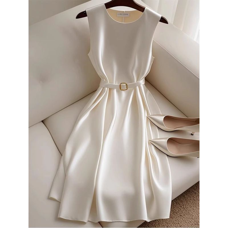 法式气质高级感简单大方得体高端精致正式场合白色无袖连衣裙子夏20251208French Temperament, High-end, High-end, Exquisite Formal Occas
