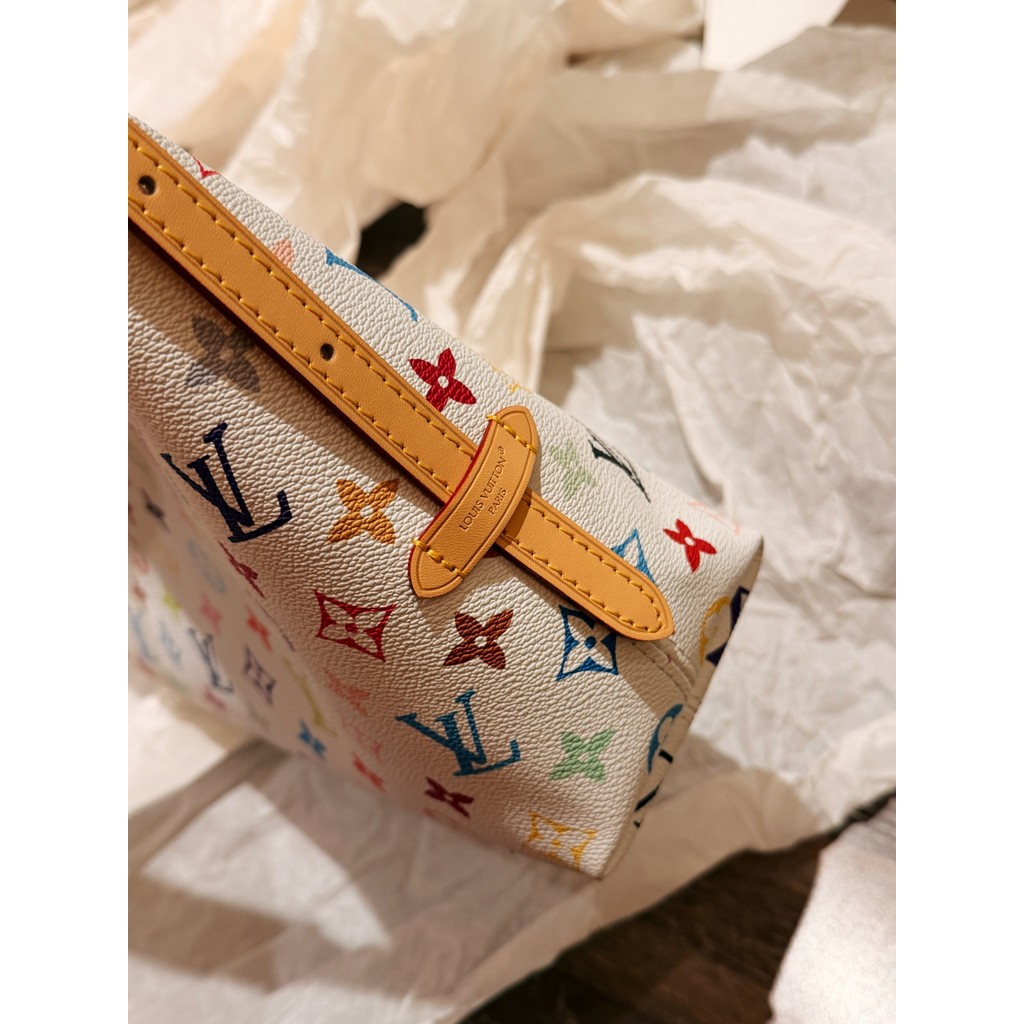 กระเป๋าสะพายไหล่ พกพาสะดวก ออกแบบเรียบง่ายและใช้งานได้จริง - รูปที่ 3