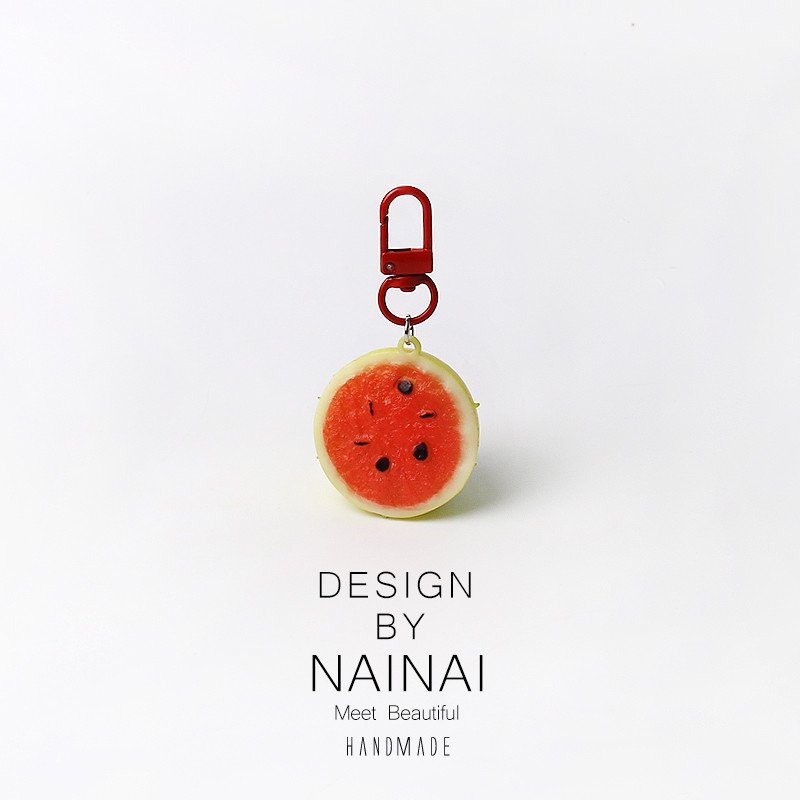 สนุกจําลองครึ่งผลไม้พวงกุญแจจี้สร้างสรรค์ส่วนบุคคลอุปกรณ์เสริมแขวนกระเป๋าเป้สะพายหลังขนาดเล็กจี้เรีย