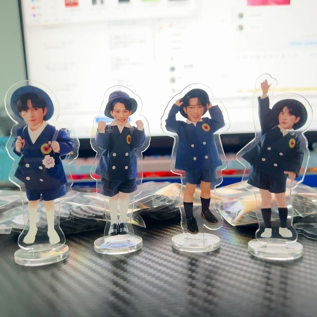 Desire4 สแตนดี้อะคริลิคน่ารัก Huang Xing Qiu Dingjie Jiang Heng Li Peien