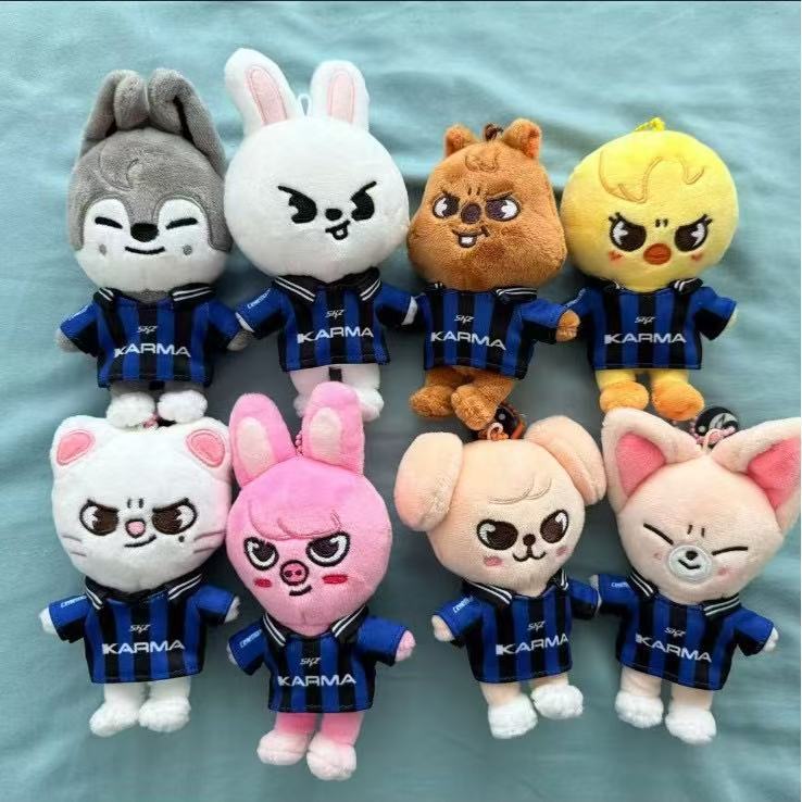 Stray Kids SKZOO ตุ๊กตาตุ๊กตา Plushie ตุ๊กตาของเล่นจี้คริสต์มาส