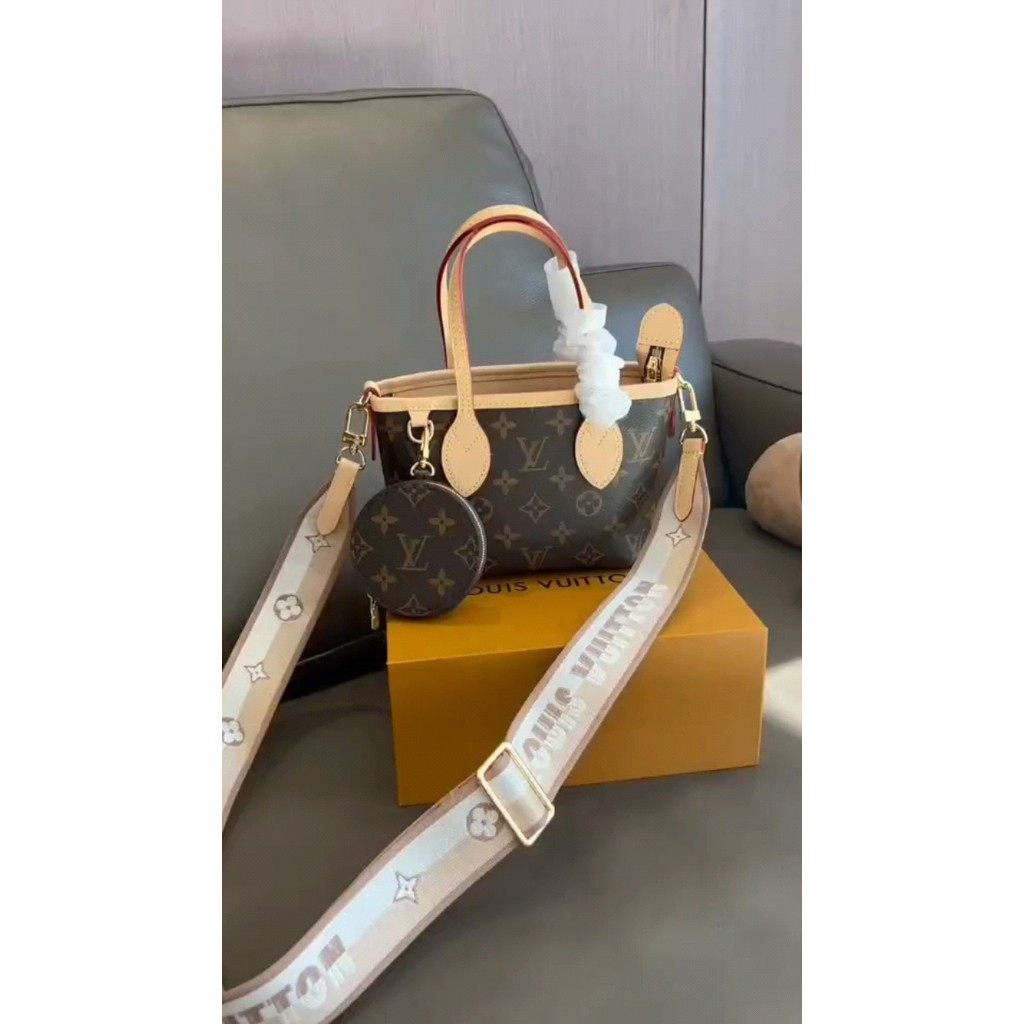 LO * UIS VUI * TTON/L * V/2025 ฤดูใบไม้ร่วงใหม่สไตล์กระเป๋ากระเป๋าถือสุภาพสตรีขายร้อนแฟชั่นขนาดใหญ่ค