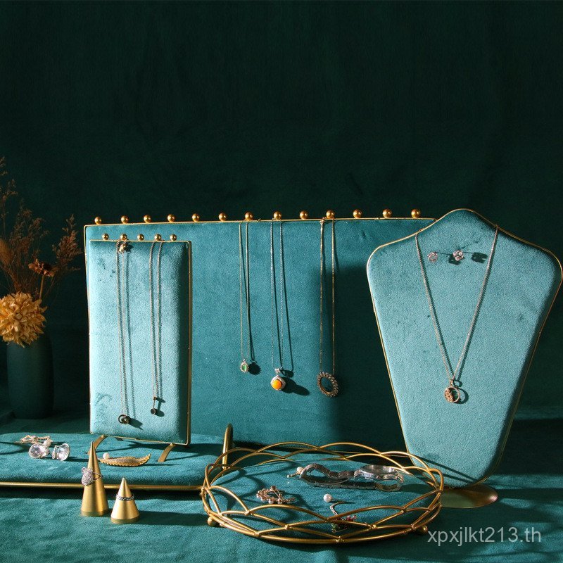 แสงหรูหราร้านอุปกรณ์ประกอบฉากกรอบรูปแหวนแสดงเครื่องประดับสีเขียวยืนแสดงสร้อยคอยืนยิงเครื่องประดับถาด