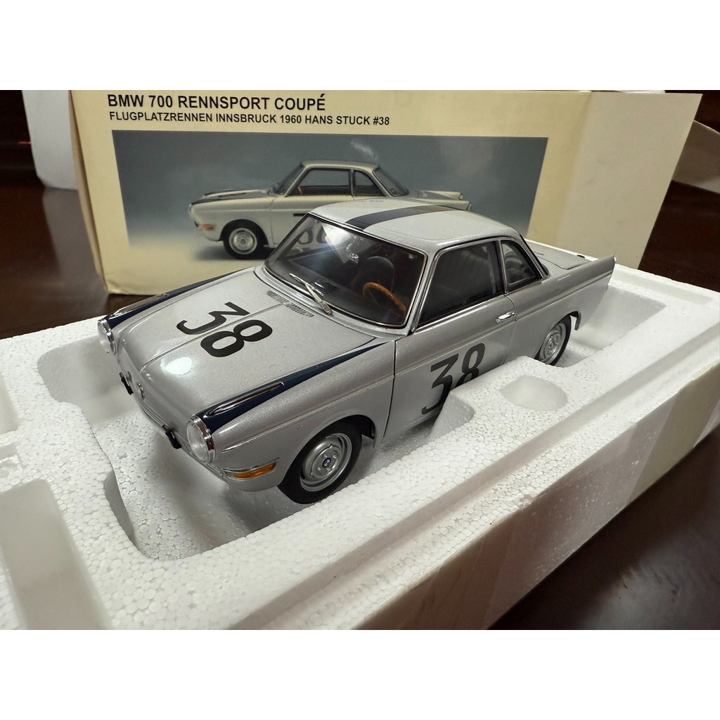 Autoart 1/18 BMW 700 Rennnsport Coupe No. 38 รถ Non-ยี่ห้อใหม่รถโรงงานผลิตภัณฑ์กล่องควบคุม Yellowing