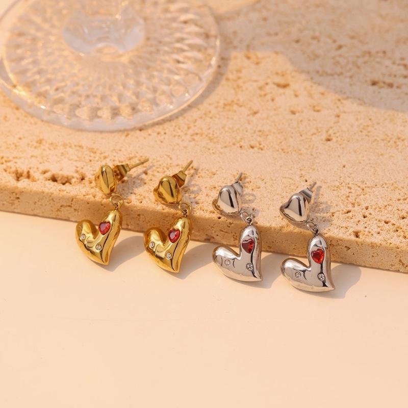 Jinjoo ต่างหูหัวใจ รุ่น Royal Heart Dangles - stainless steel (ราคาต่อคู่)