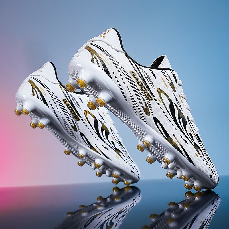 รองเท้าฟุตบอลเด็กในร่ม Professional Non Slip Fast Football Field Boots Society Cleats เด็กรองเท้าฟุต