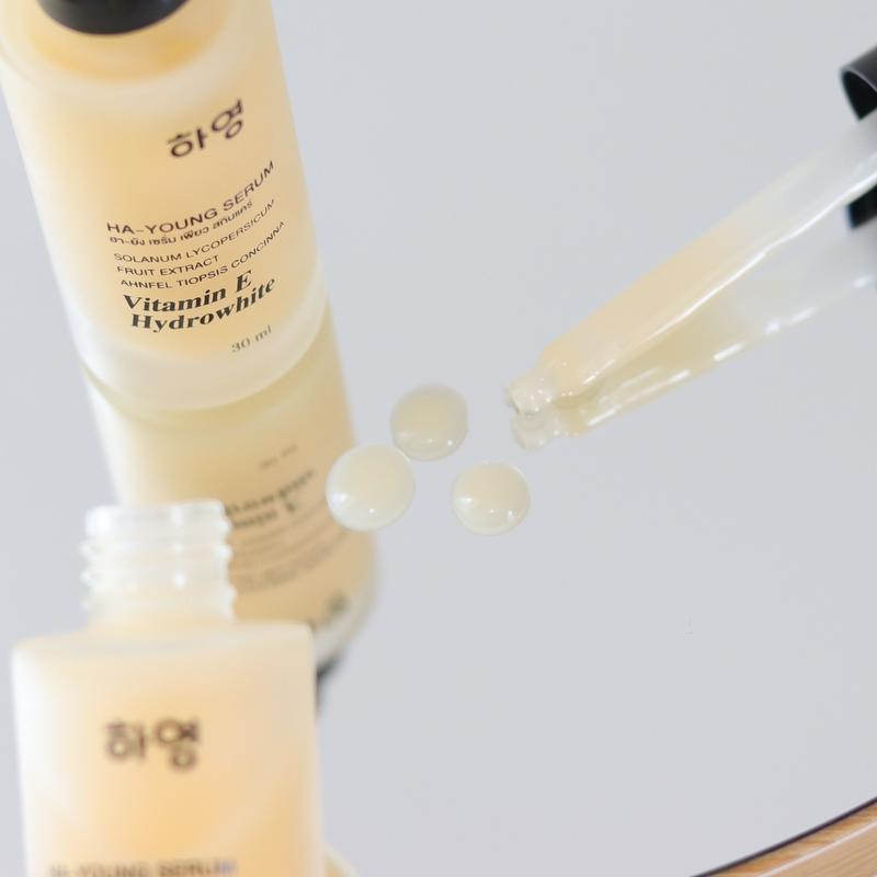 { ช่องบริษัท } เซรั่มวิตามินสด "Ha-young" PURE SKINCARE HA-YOUNG SERUM 30ml.