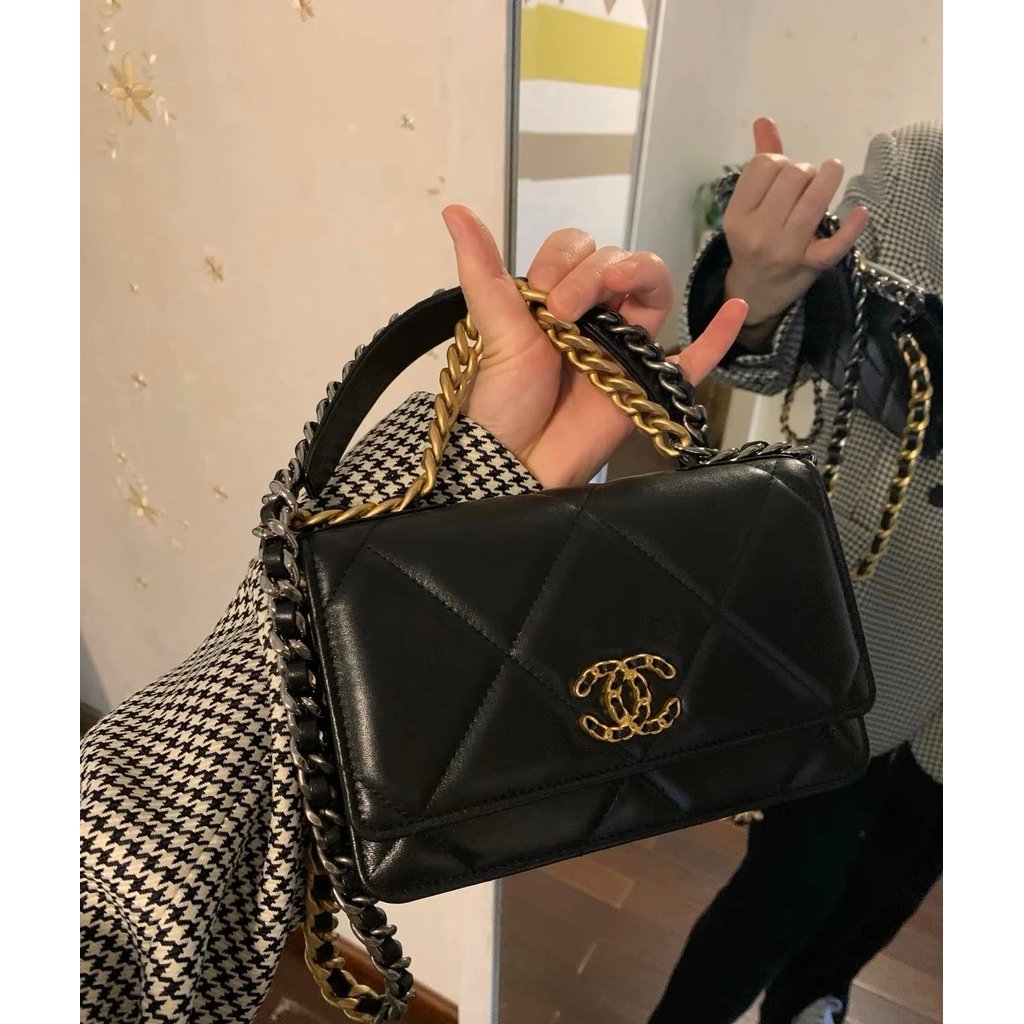 [นางฟ้าเก่า] CHANEL ยายหอม 19bag woc กระเป๋าโซ่เพชรกระเป๋า Messenger กระเป๋าถือ Chanel 19 woc สีดําท
