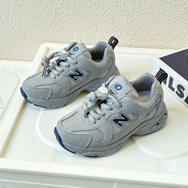 รองเท้ารูปตัว N NB530 กีฬาสำหรับเด็กผู้หญิง เหมาะสำหรับฤดูใบไม้ผลิและฤดูใบไม้ร่วง