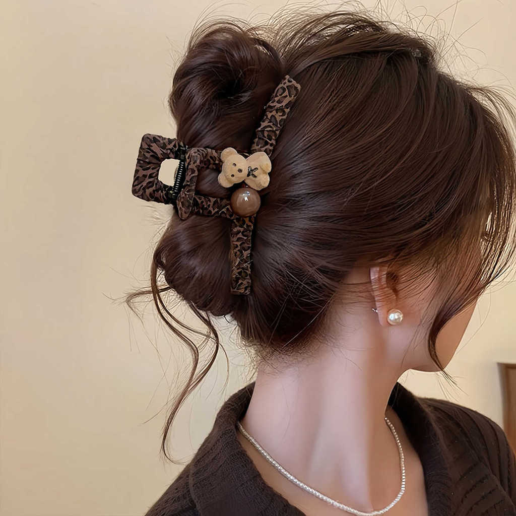 กิ๊บผมและคลิปรัดผมแบบเสือดาวและหมี ออกแบบให้เข้ากับสไตล์เรียบง่ายและแฟชัน - รูปที่ 2