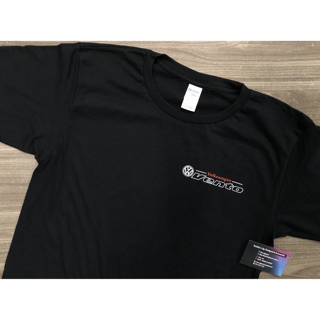 แฟชั่น 2025 VW Volkswagen Vento 2014 REAR (เสื้อยืดสีดํา)