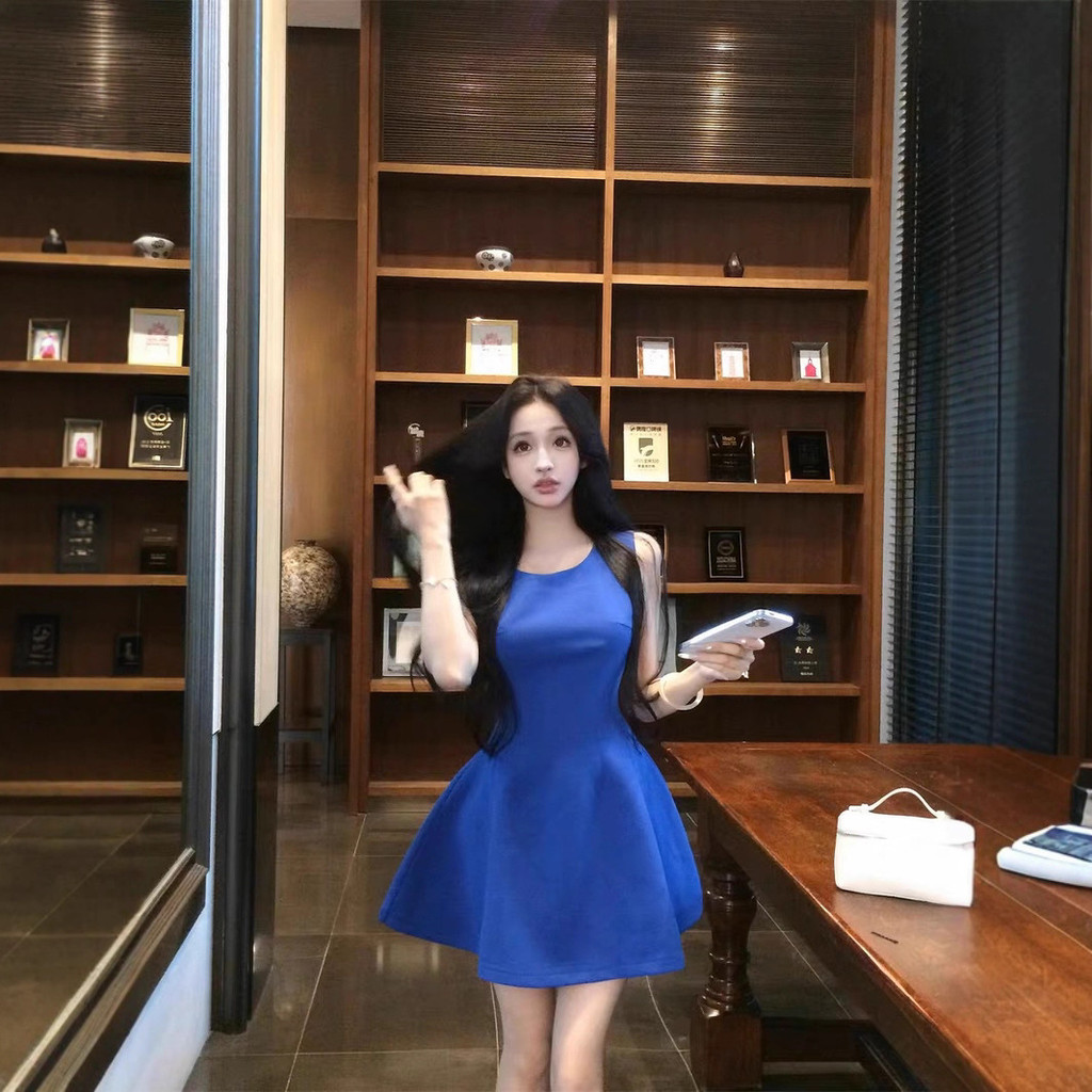 2026 ฝรั่งเศสเสื้อกั๊กเอวแคบ Slimmer ดูชุด Classy รอบคอแขนกุด Niche กระโปรงสั้นกระโปรงวันเกิด A-Line
