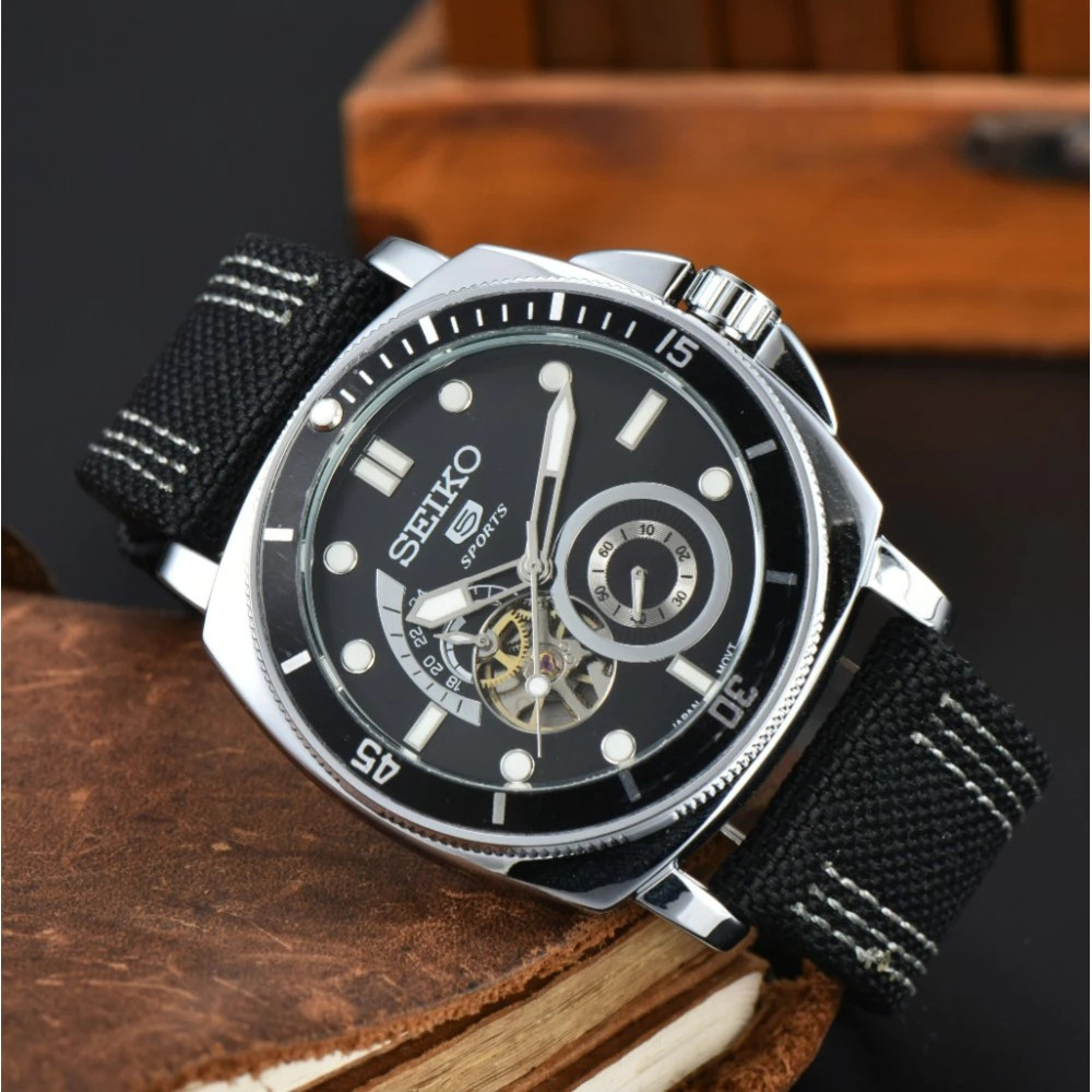 Seiko Black Bezel Mens Watch, Sports Style Automatic Mechanical Fashion Mens Watch
